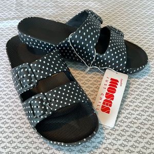 Freedom Moses two-band slide sandals size 8/9 black white polka dot